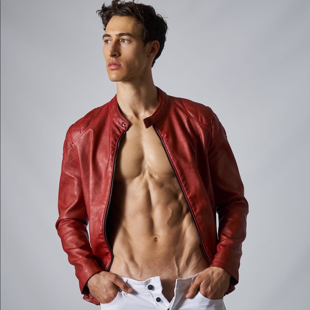 Meet your Posher, Sequoya